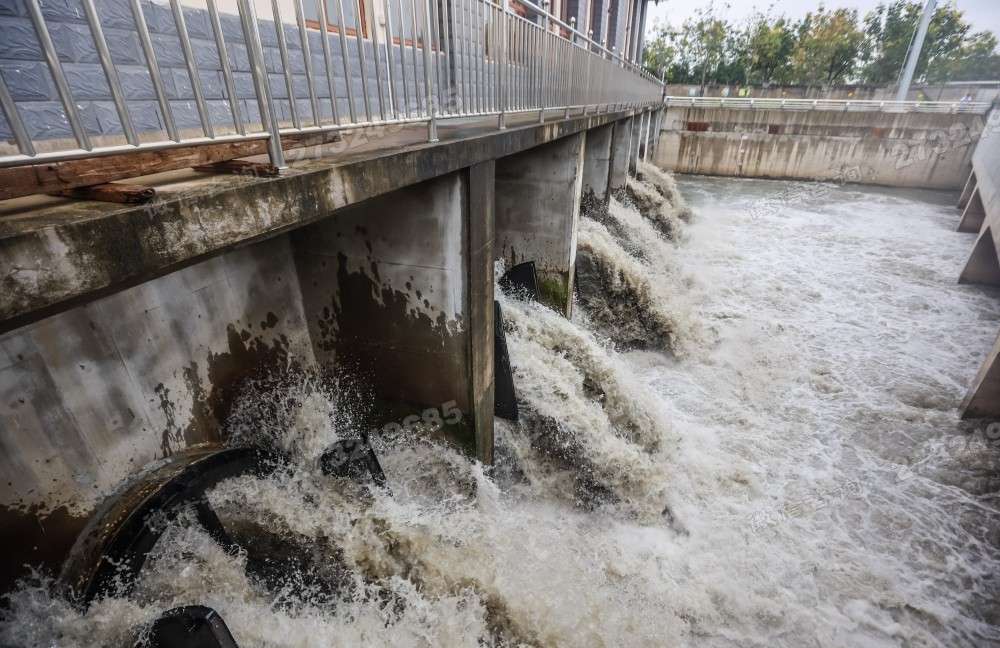 平顺县雨水排放拍门