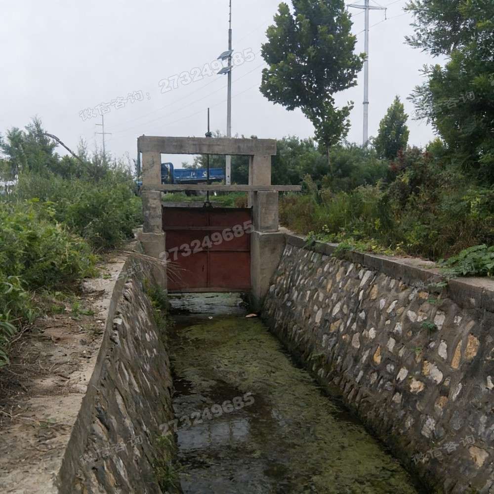 会泽县石砌渠道红色闸门