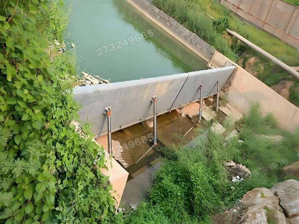 让胡路蓄水液压钢坝
